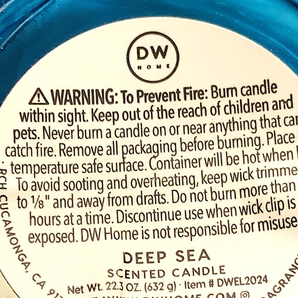 DW HOME CANDLE DEEP SEA 22.3 oz RICHLY SCENTED 1 WICK NEW - Picture 4 of 4